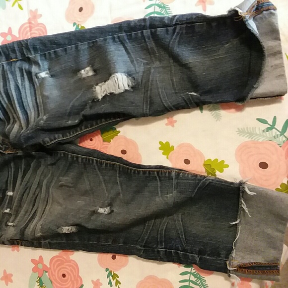 Capris - Picture 2 of 3